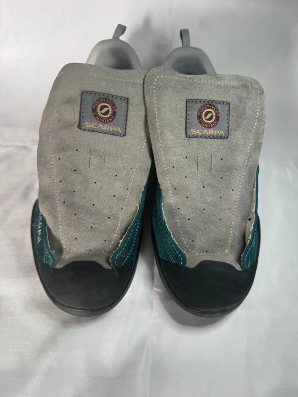 Scarpa Mojito Approach Shoes Men's US 9.5 EU 42.5 Vibram Suede Hiking